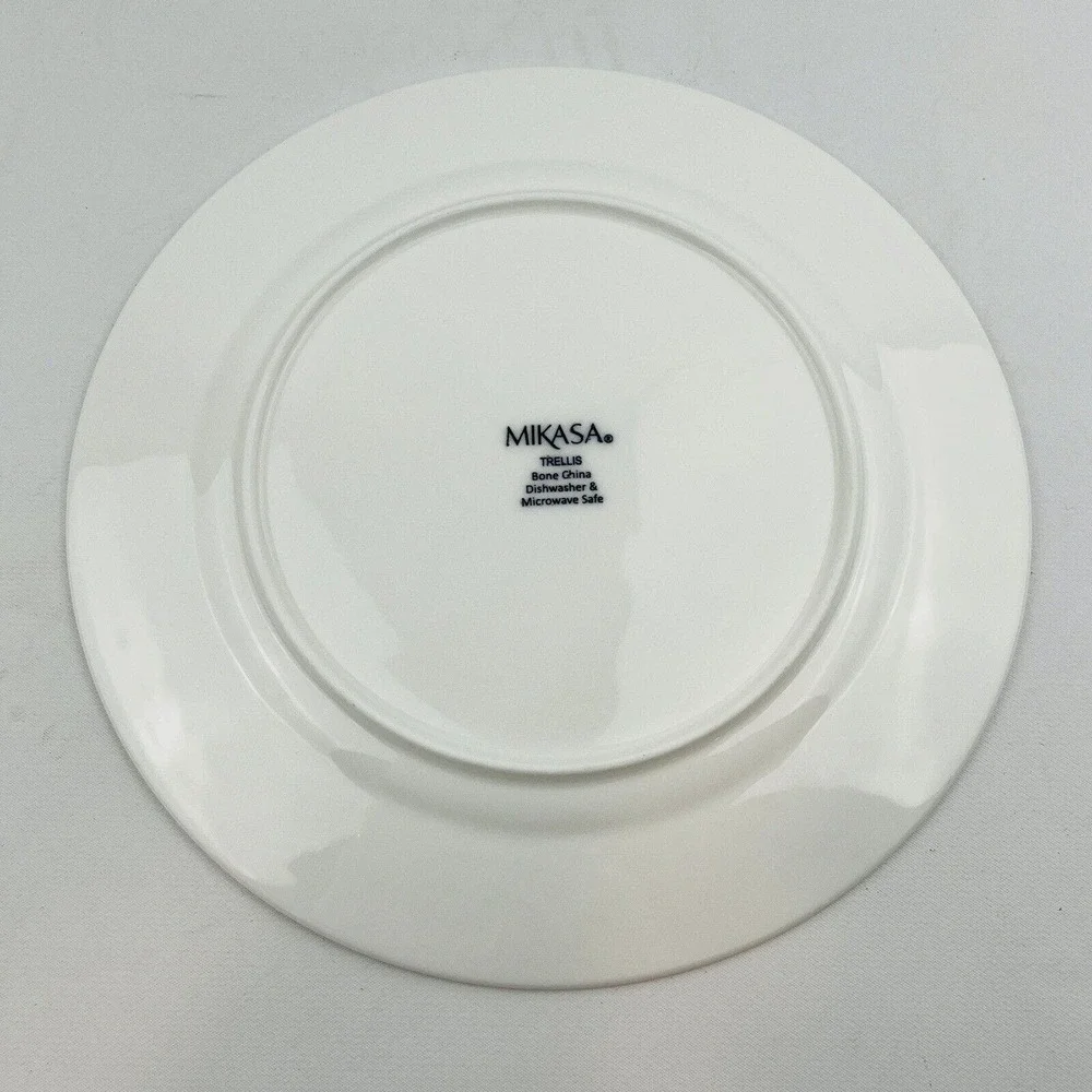 Mikasa‎ Trellis White Salad Plate 9